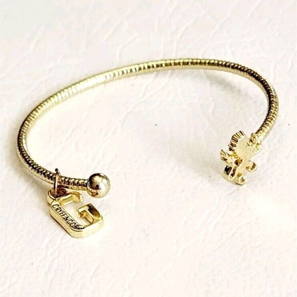 Harry Potter Gryffindor Bracelet Jewelry Lot 4 Charm Bracelet Licensed - Picture 2 of 6